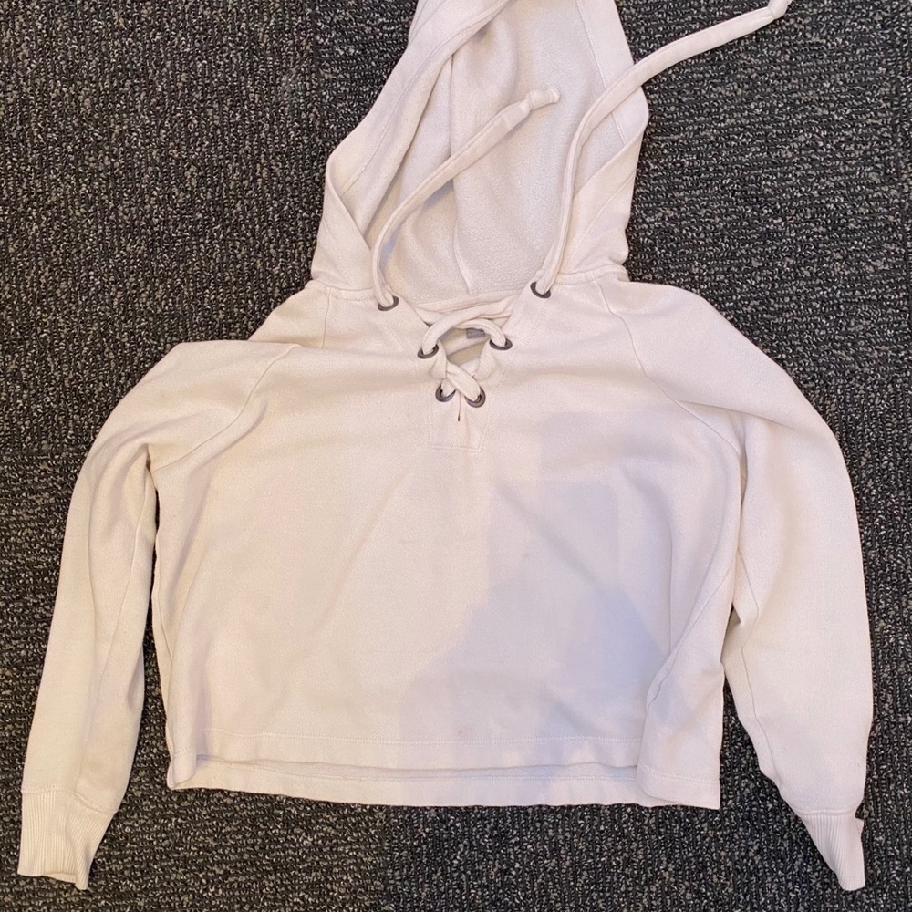 white fleece aerie hoodie